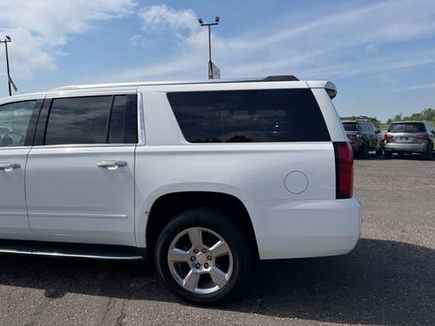 Used 2018 Chevrolet Suburban Premier w/ Max Trailering Package AWD/4WD image 8