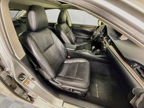 Used 2014 Lexus ES 350 w/ Luxury Package FWD image 30