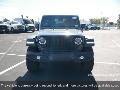Used 2025 Jeep Wrangler Willys 4xe image 9