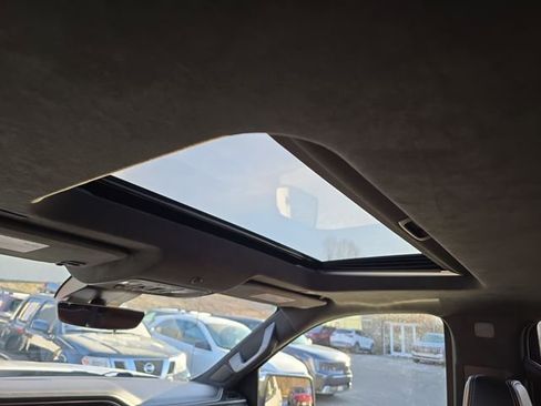 Used 2023 GMC Sierra 1500 Denali Ultimate image 13