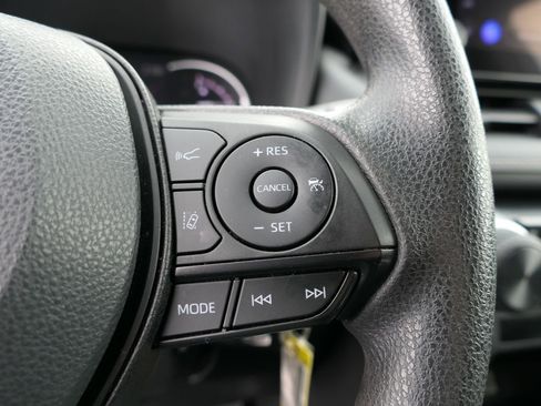 Used 2024 Toyota RAV4 LE image 16