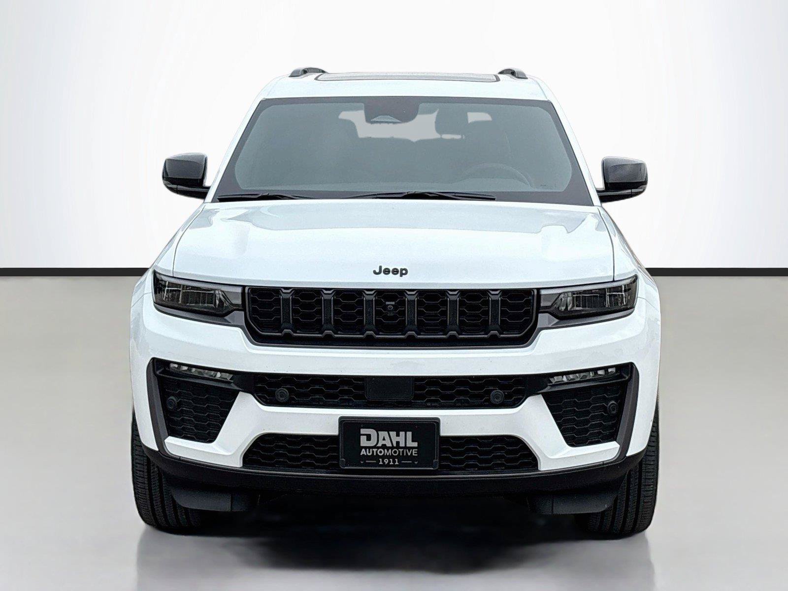 New 2026 Jeep Grand Cherokee L Limited AWD/4WD image 3