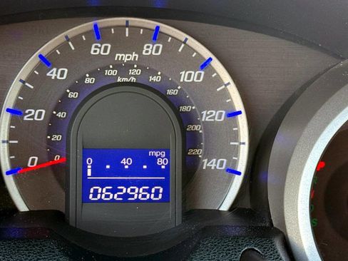 Used 2011 Honda Fit Sport image 18