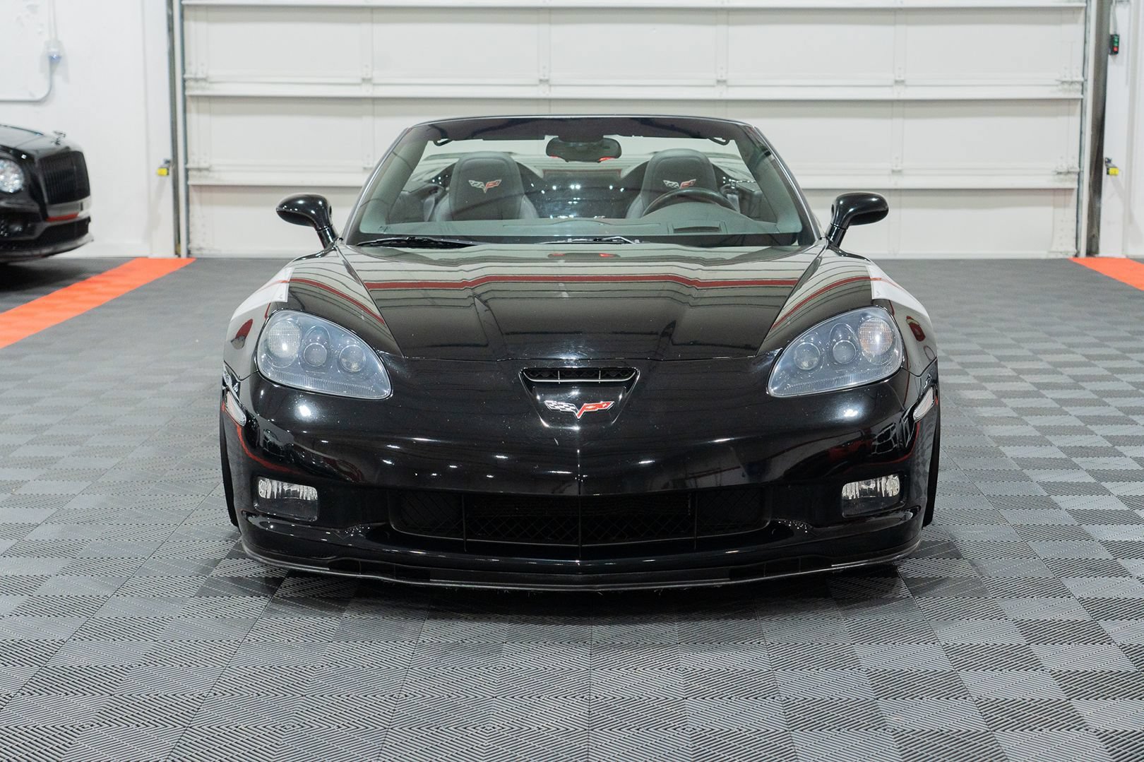 Used 2011 Chevrolet Corvette Grand Sport w/ Preferred Equipment Group RWD image 2