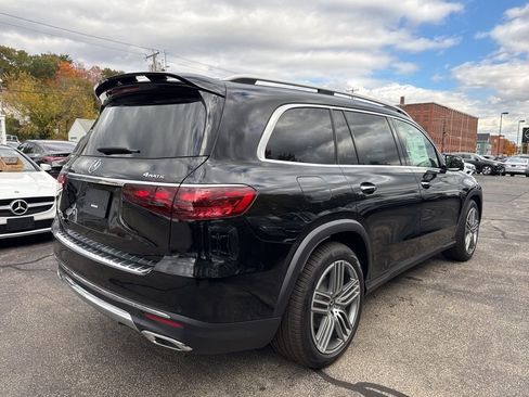 New 2026 Mercedes-Benz GLS 450 4MATIC image 9