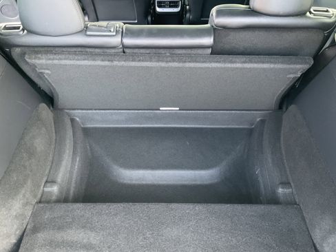 Used 2022 Tesla Model Y Performance image 45