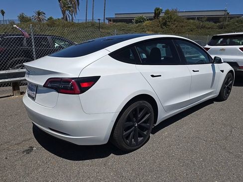 Used 2022 Tesla Model 3 Standard Range RWD image 2