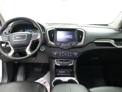 Used 2024 GMC Terrain Denali w/ Denali Premium Package AWD/4WD image 36