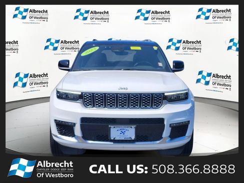 Used 2023 Jeep Grand Cherokee L Summit w/ Luxury Tech Group V AWD/4WD image 8