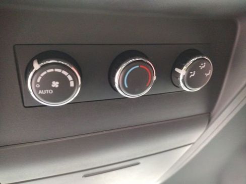 Used 2019 Dodge Grand Caravan GT image 38