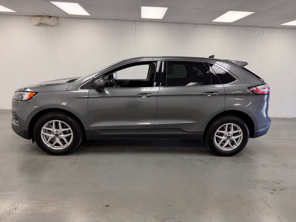Used 2024 Ford Edge SEL w/ Convenience Package AWD/4WD image 2