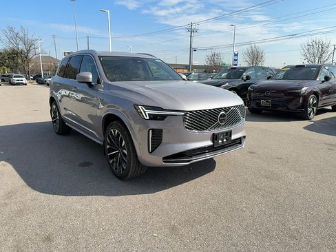 New 2026 Volvo XC90 T8 Plus image 7