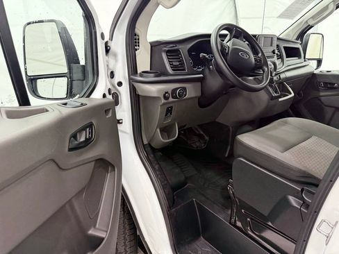 Used 2024 Ford Transit 250 Low Roof RWD image 20