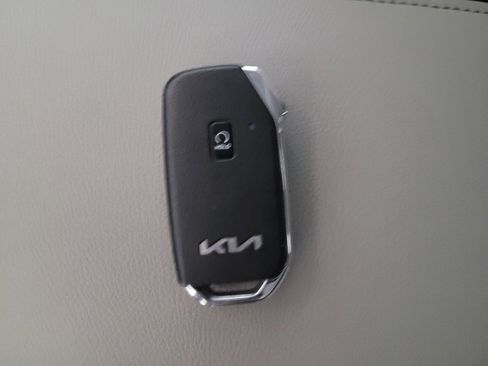 Used 2024 Kia Soul EX image 32