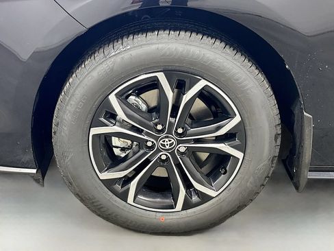 New 2026 Toyota Sienna Platinum AWD/4WD image 8
