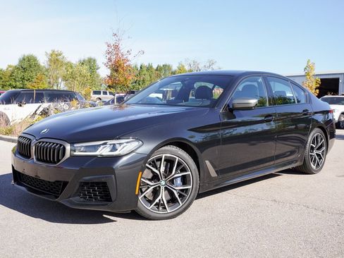 Used 2021 BMW M550i xDrive image 3