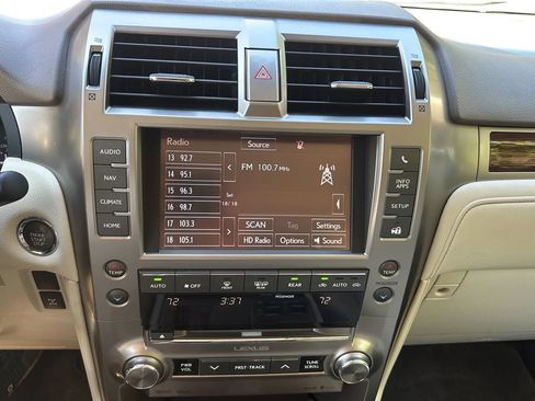 Used 2015 Lexus GX 460 w/ Premium Package AWD/4WD image 10