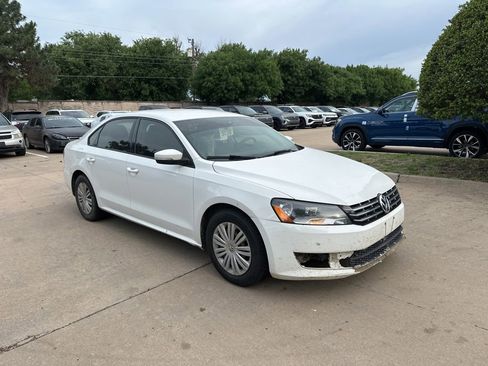 Used 2015 Volkswagen Passat 1.8T FWD image 3