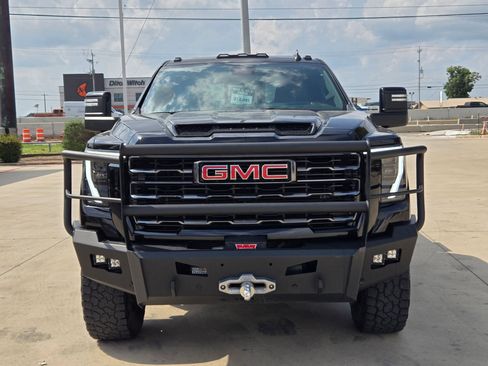 Certified 2024 GMC Sierra 2500 AT4 w/ Technology Package AWD/4WD image 2