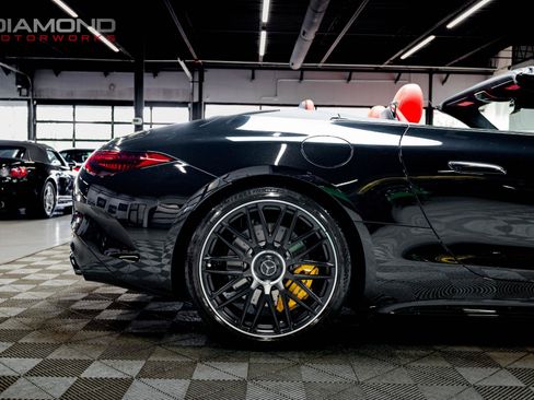 Used 2022 Mercedes-Benz SL 55 AMG 4MATIC image 28