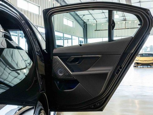 Used 2025 BMW M5 w/ Carbon Package image 14