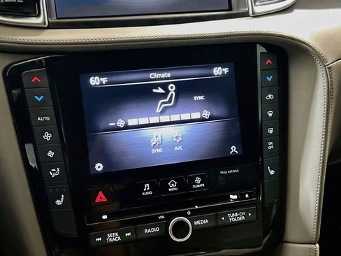 Used 2024 INFINITI QX50 Luxe AWD/4WD image 11