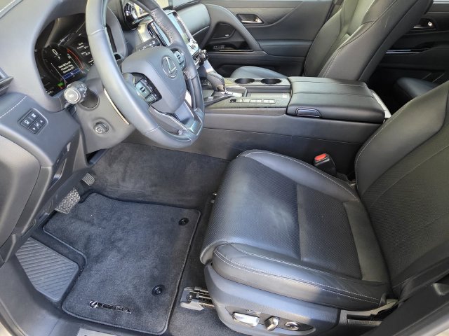 Certified 2025 Lexus LX 700h Luxury w/ Appearance Package AWD/4WD image 6