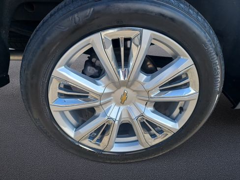 Used 2023 Chevrolet Silverado 1500 High Country w/ High Country Premium Package AWD/4WD image 29