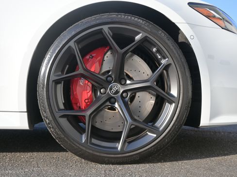 Used 2025 Audi RS 7 Performance image 13