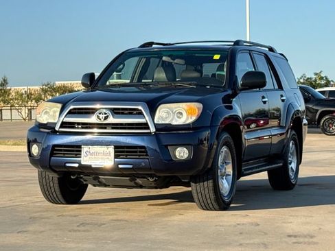 Used 2008 Toyota 4Runner SR5 RWD image 3