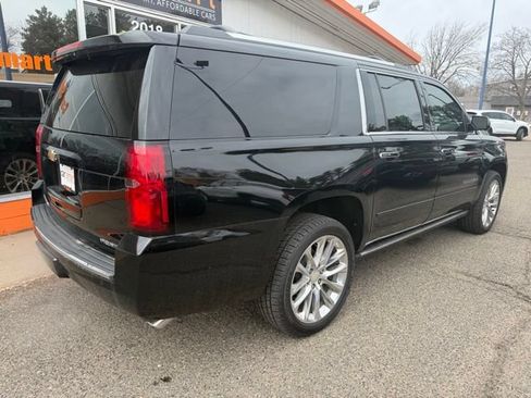 Used 2019 Chevrolet Suburban Premier w/ Premier Plus Edition AWD/4WD image 7