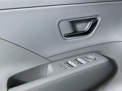 New 2026 Hyundai Kona SEL Premium AWD/4WD image 17