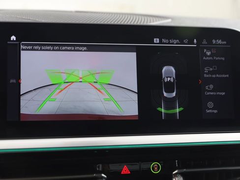 Used 2022 BMW Z4 M40i w/ Premium Package image 10