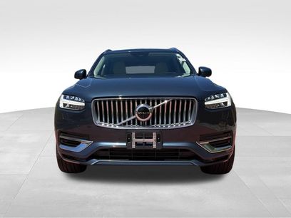Used 2023 Volvo XC90 T8 Ultimate w/ Lounge Package