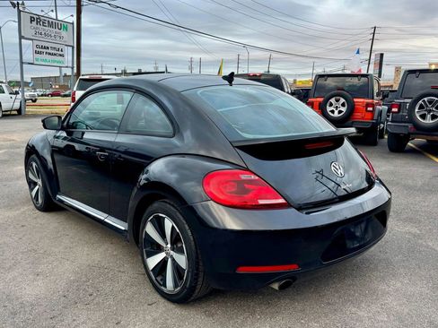 Used 2012 Volkswagen Beetle 2.0T image 5