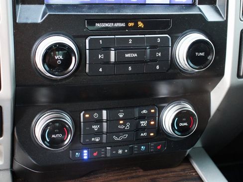 Used 2020 Ford F150 Lariat w/ Equipment Group 502A Luxury image 32