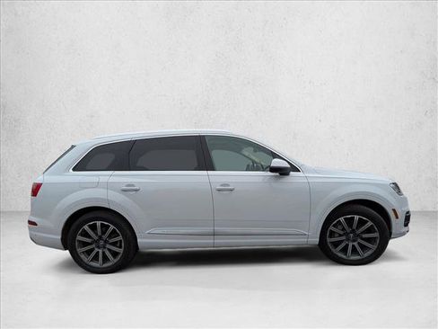 Used 2019 Audi Q7 3.0T Premium Plus image 4