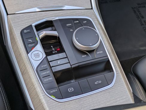 Used 2025 BMW 430i Convertible w/ Premium Package image 26