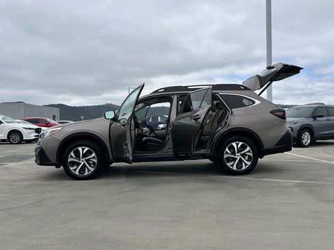 Certified 2021 Subaru Outback Limited AWD/4WD image 27