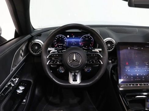 Used 2023 Mercedes-Benz SL 55 AMG 4MATIC image 17