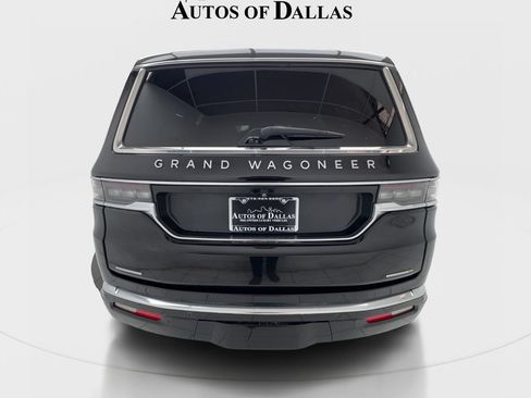 Used 2023 Jeep Grand Wagoneer Series II w/ Flexible Seating Group AWD/4WD image 9