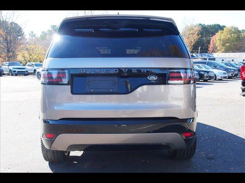 Used 2023 Land Rover Discovery HSE R-Dynamic image 4