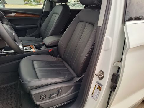 Used 2023 Audi Q5 2.0T Premium w/ Convenience Package AWD/4WD image 22