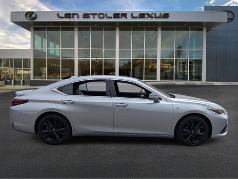 Certified 2024 Lexus ES 300h F Sport FWD image 2