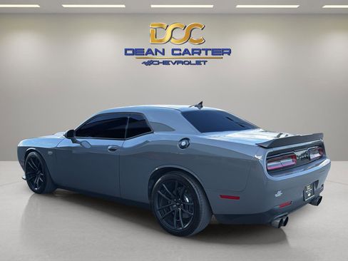 Used 2017 Dodge Challenger T/A image 3