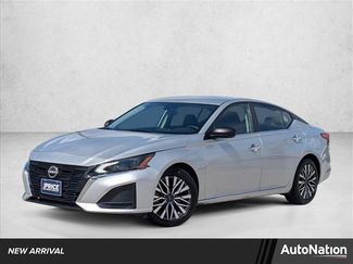 Used 2024 Nissan Altima 2.5 SV video 1