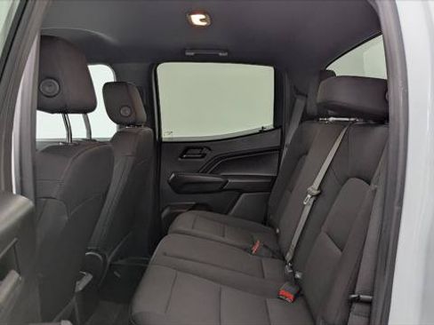 Used 2023 Chevrolet Colorado W/T RWD image 17