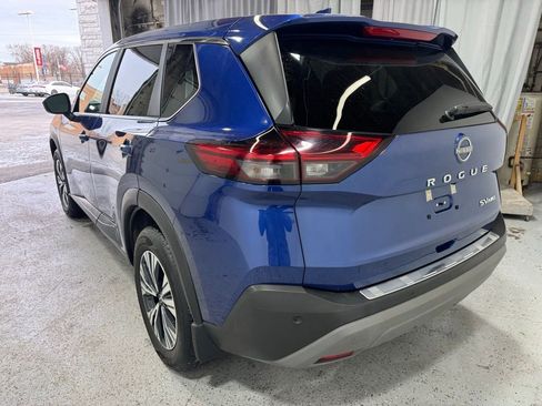 Used 2023 Nissan Rogue SV image 8