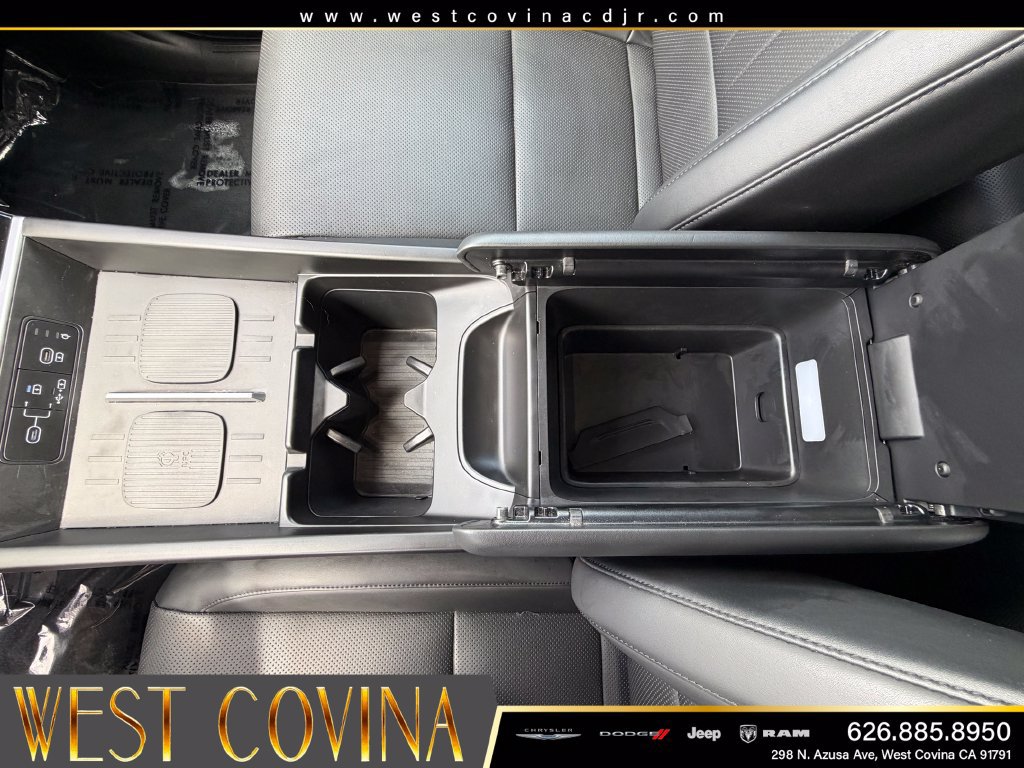 Used 2025 Hyundai Santa Fe SEL AWD/4WD image 23