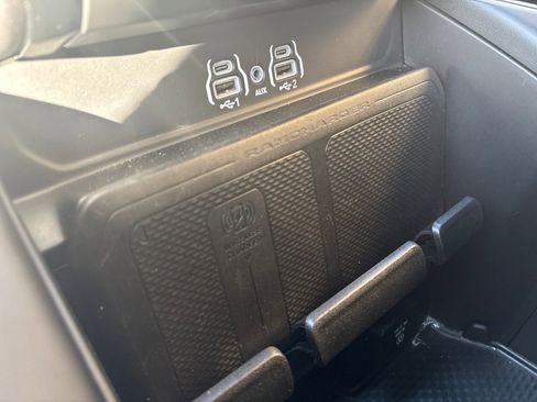 Used 2025 RAM 1500 Big Horn image 24